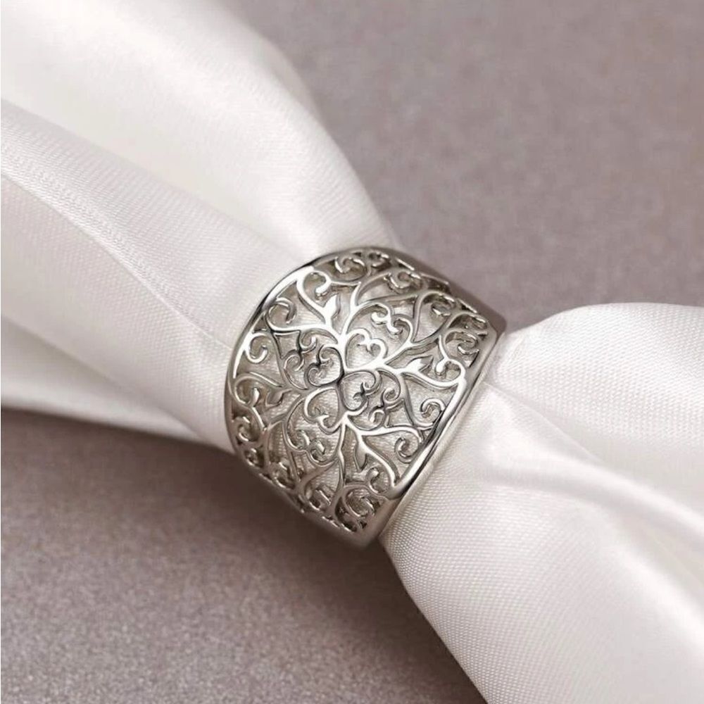 5 for $25 Silver Color DECOR Ring - Picture 4 of 6